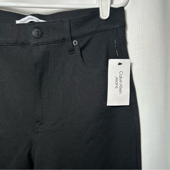 NWT Calvin Klein Jeans Women’s Medium Black Super High Rise Jegging Pockets - Picture 4 of 12